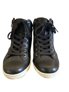 Taos Footwear Black High-Top Sneakers with Off-White Soles